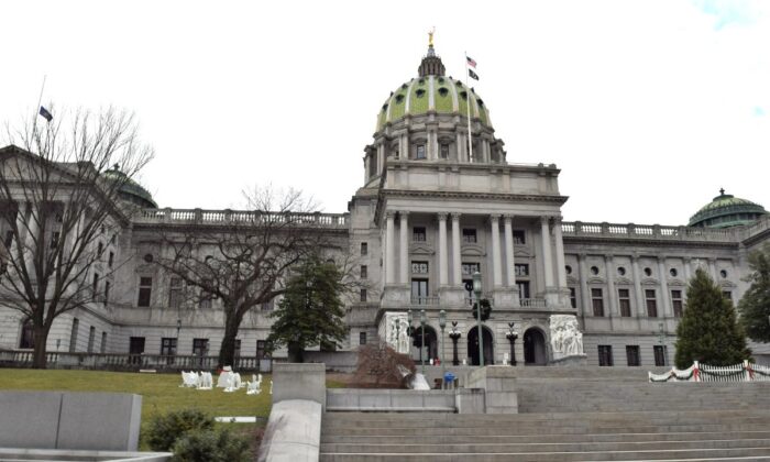 Pennsylvania’s capitol building, in Harrisburg, Penn. Jan. 2023 (Beth Brelje/The Epoch Times)  