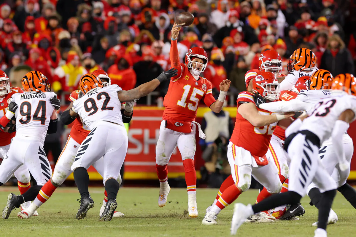 Patrick Mahomes (15) of the Kansas City Chiefs throws a pass against the Cincinnati Bengals during the fourth quarter in the AFC Championship Game at GEHA Field at Arrowhead Stadium in Kansas City on Jan. 29, 2023. (Kevin C. Cox/Getty Images)