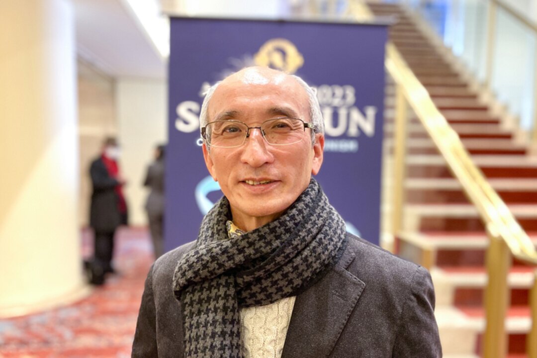 Mr. Ito Tatsunori, a former department manager of an auto parts manufacturer, attends Shen Yun Performing Arts at the Aichi Prefectural Art Theater, in Nagoya, Japan, on Jan. 30, 2023. (Wang Wenliang/The Epoch Times)