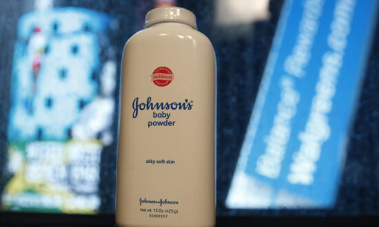 US Court Rejects J&J Bankruptcy Strategy for Thousands of Talc Lawsuits