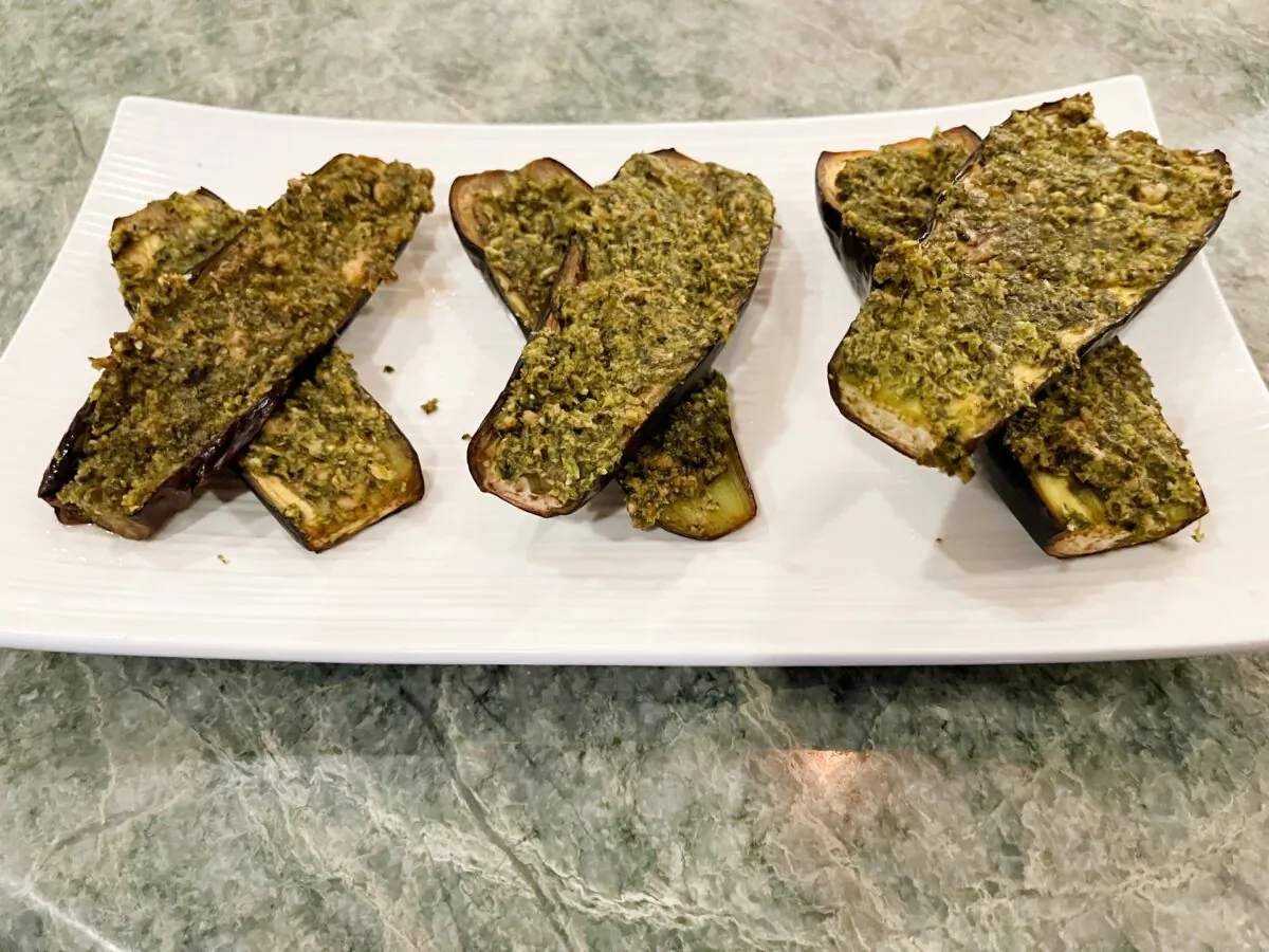 This dish is wonderful for entertaining. (Diane Rossen Worthington/TNS)