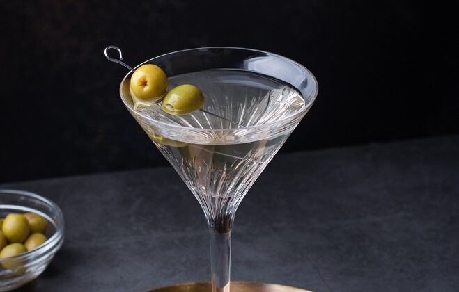 Anatomy of a Classic Cocktail: The Martini | The Epoch Times