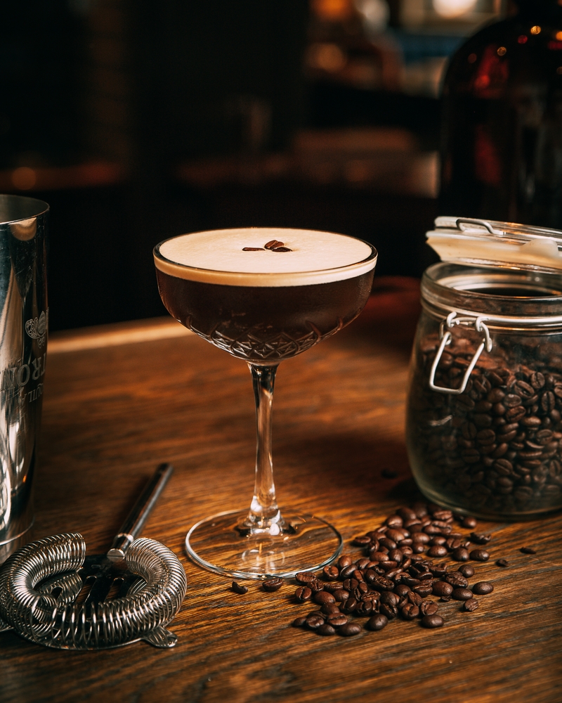 Espresso,Martinis,With,Coffee,Beans