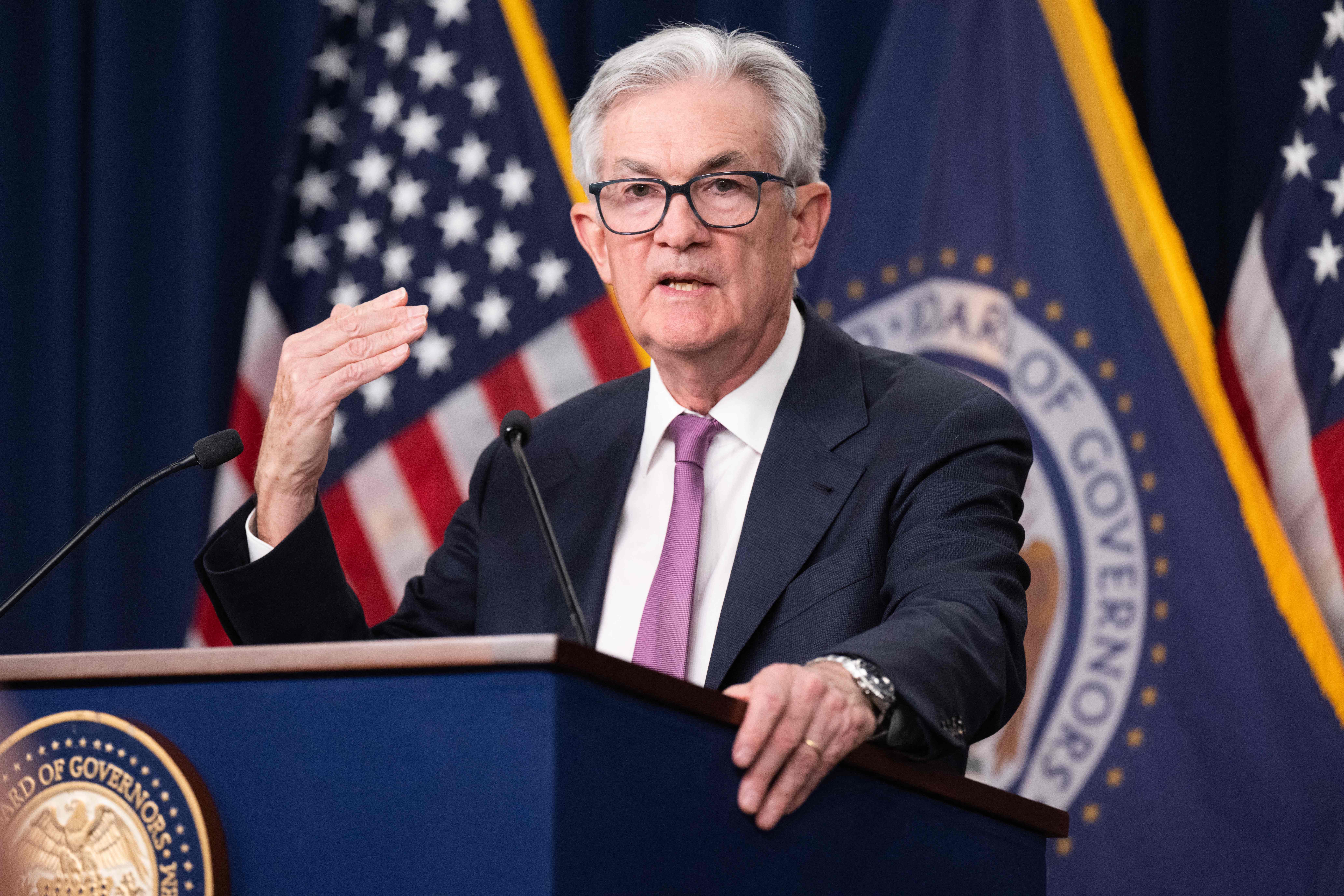 Fed Chair Powell on SVB Collapse: 'Management Failed Badly,' While Speed of Bank Run Surprised Regulators - Vimarsana News