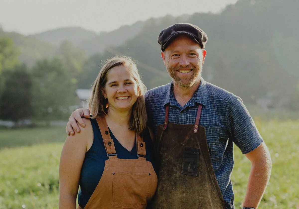 Rebekah Rhodes (L) and Justin Rhodes on their homestead. (Benjamin Roberts)