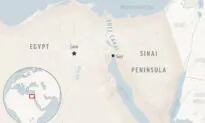 Tanker Breaks Down in Suez Canal, but Traffic Not Disrupted