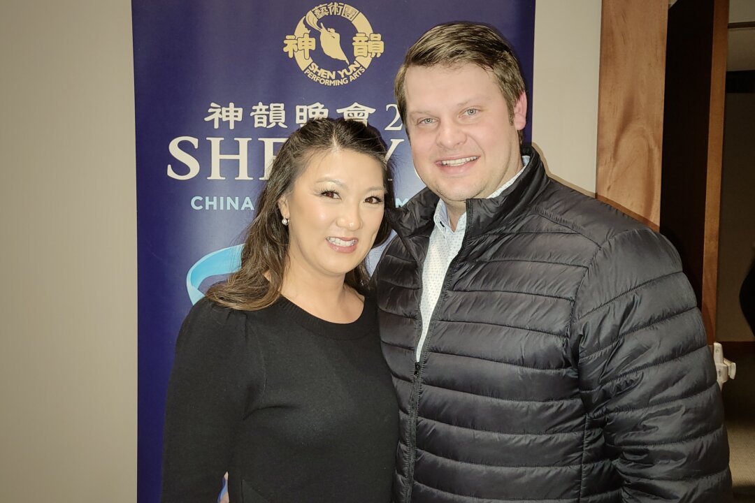Tristan Wedding and John Shetler at the Shen Yun Performing Arts performance at Aiken Theatre - Old National Events Plaza, on Feb. 1, 2023. (Charlie Lu/The Epoch Times)