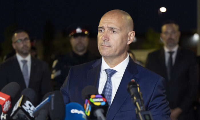 Toronto Police Association President Jon Reid speaks to the media at the scene of a shooting in Mississauga, Ont., on Sept. 12, 2022. (Arlyn McAdorey/The Canadian Press)