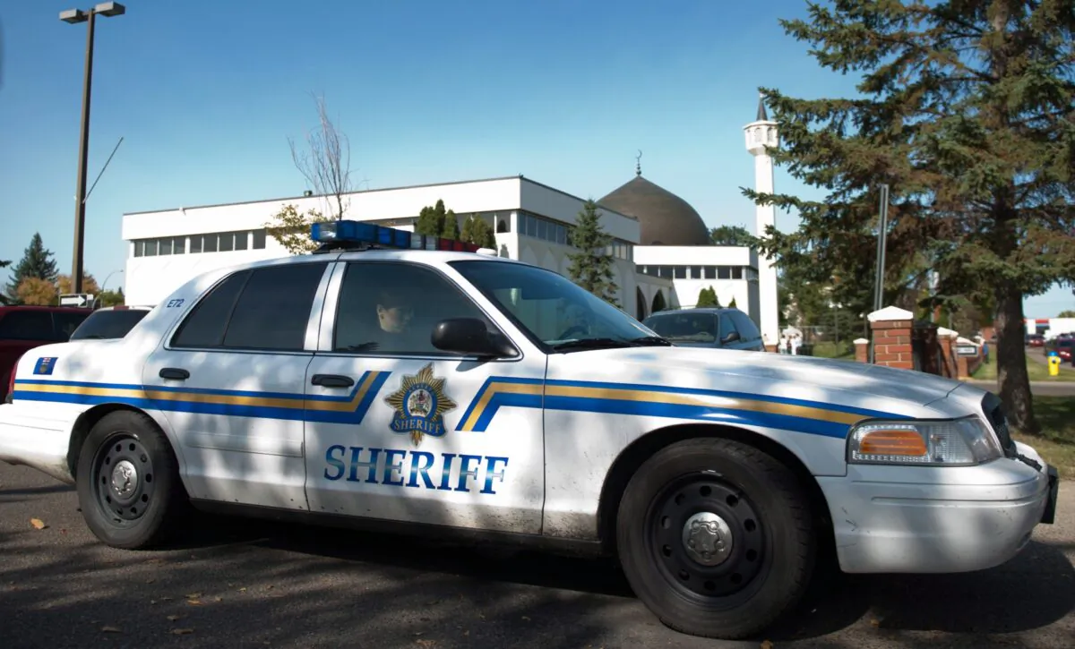 A file photo of an Alberta sheriff's car in Edmonton on Sept. 22, 2012. (Ian Jackson/The Canadian Press)