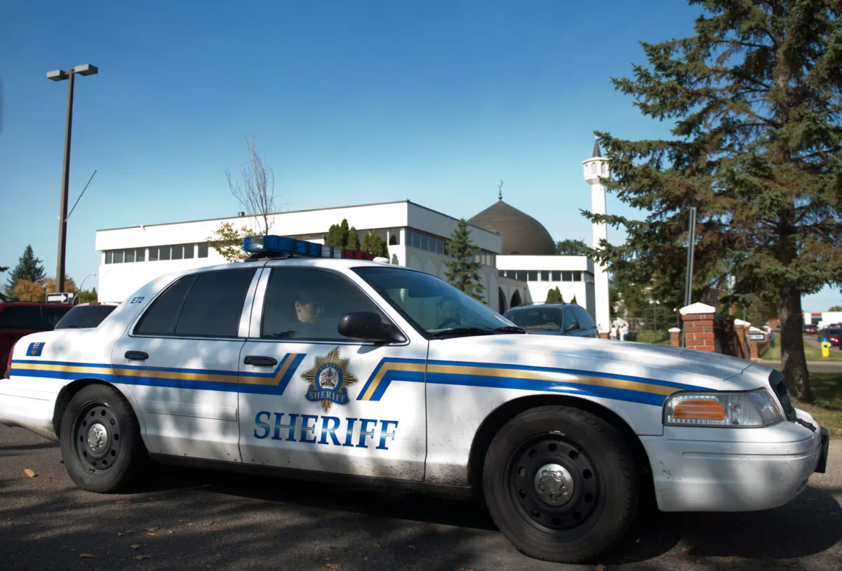 An Alberta sheriff's car in Edmonton on Sept. 22, 2012. (Ian Jackson/The Canadian Press)