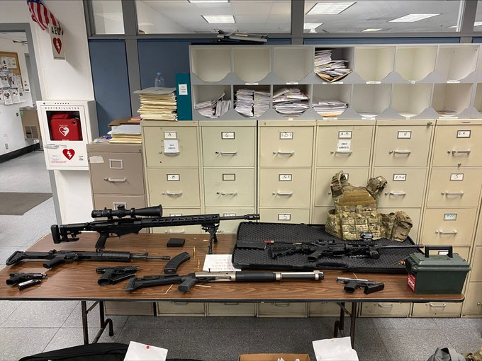 NextImg:LAPD: No Sign Weapons Suspect Was Planning Mass Shooting in Hollywood