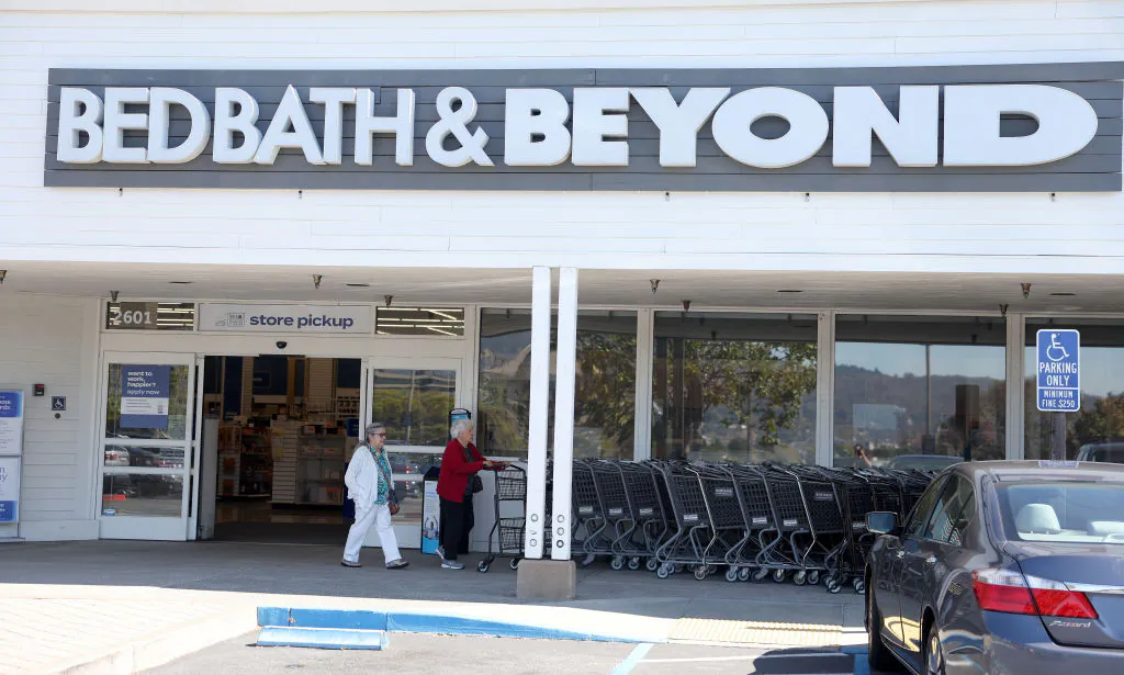 Customers leave a Bed, Bath and Beyond store in Larkspur, Calif., on Aug. 31, 2022. (Justin Sullivan/Getty Images)