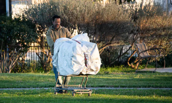 Fullerton to Respond to Homelessness, Non-Life-Threatening Emergencies With Social Workers, Not Police