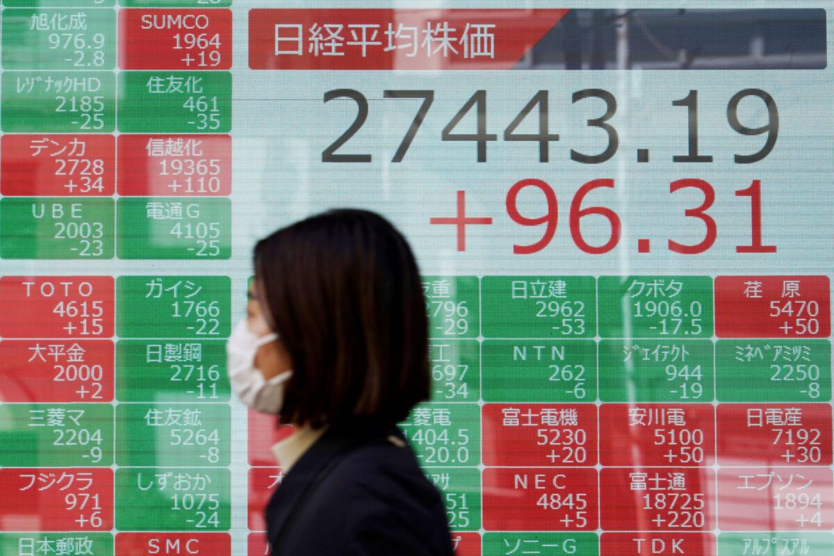 NextImg:Global Stocks Rise After Fed Sees Inflation Improving