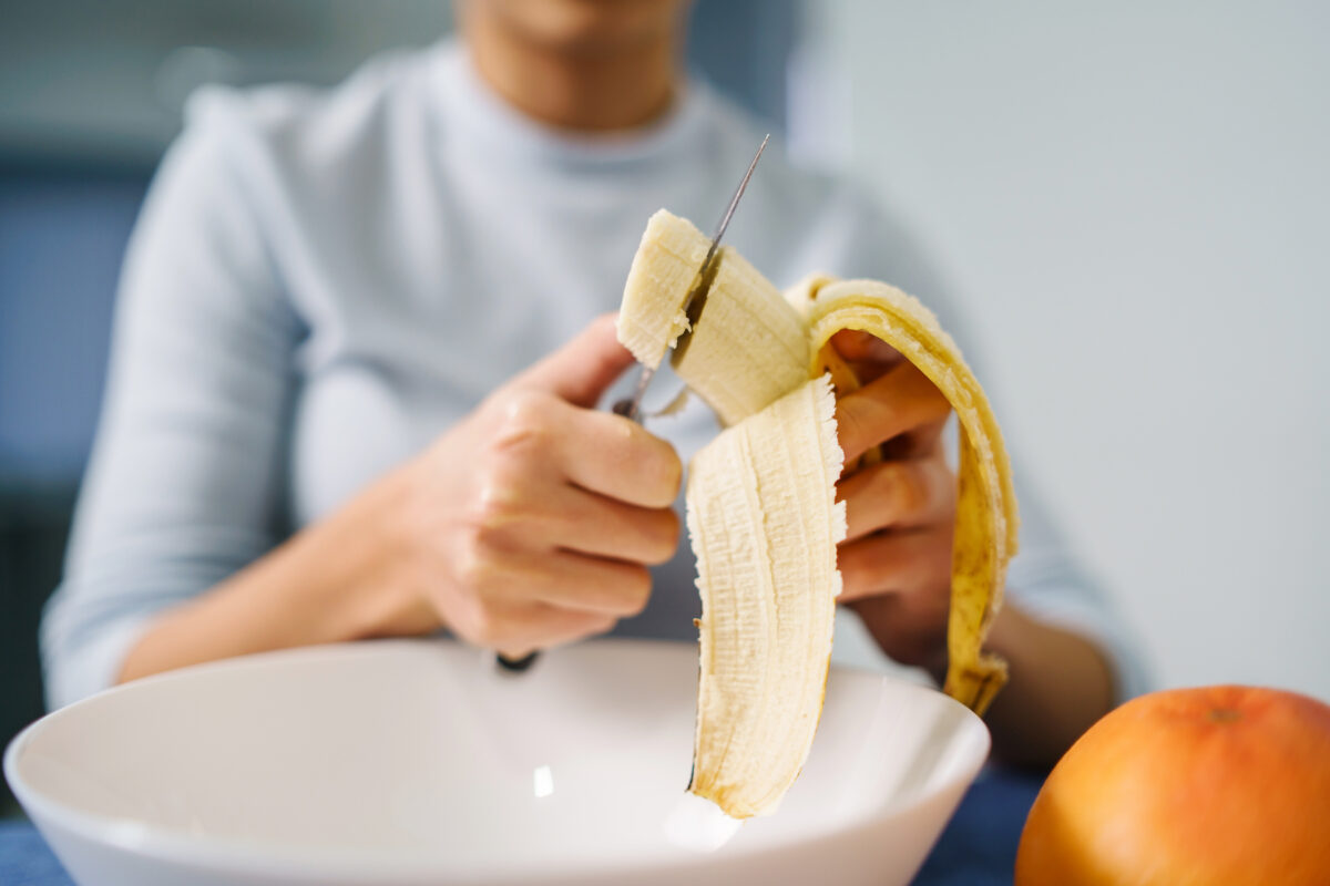 NextImg:Got Gastro? Here’s Why Eating Bananas Helps but Drinking Flat Lemonade Might Not