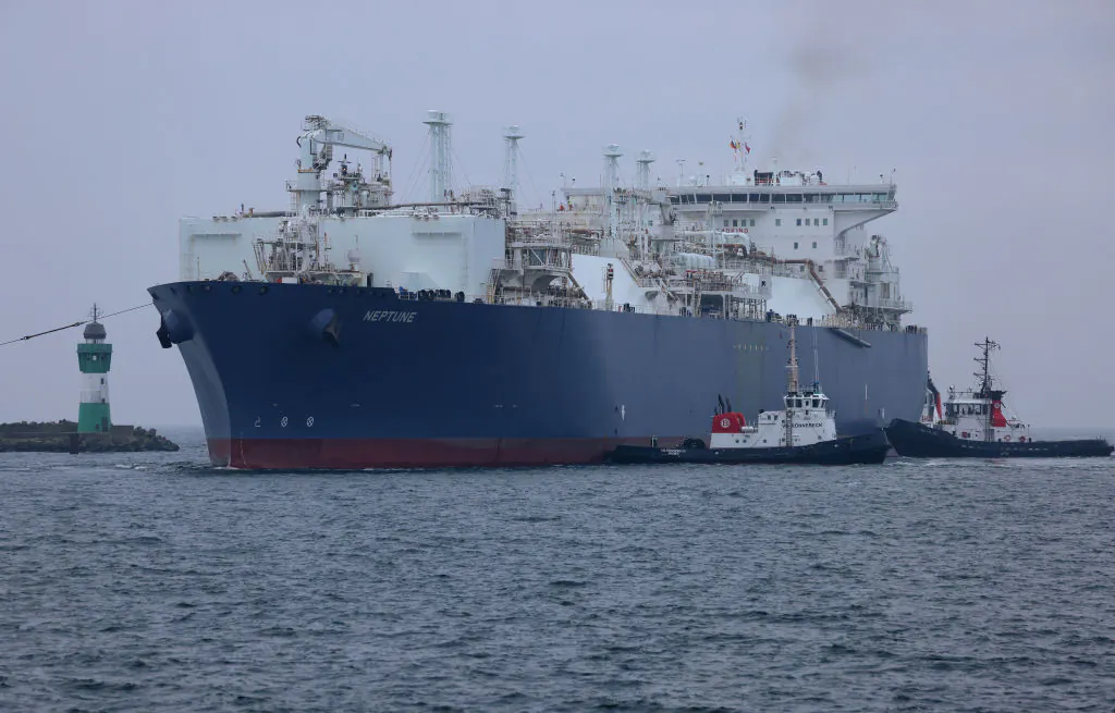 A ship carrying liquefied natural gas (LNG) arrives at Mukran Port in Sassnitz, Germany, on Nov. 23, 2022. (Sean Gallup/Getty Images)