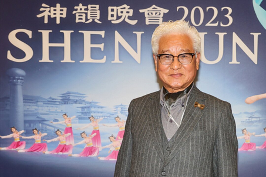 Mr. Seo Chang-Seok attends Shen Yun Performing Arts at the Sohyang Theatre in Busan, South Korea, on Feb. 2, 2023. (Kim Guk-hwan/The Epoch Times)