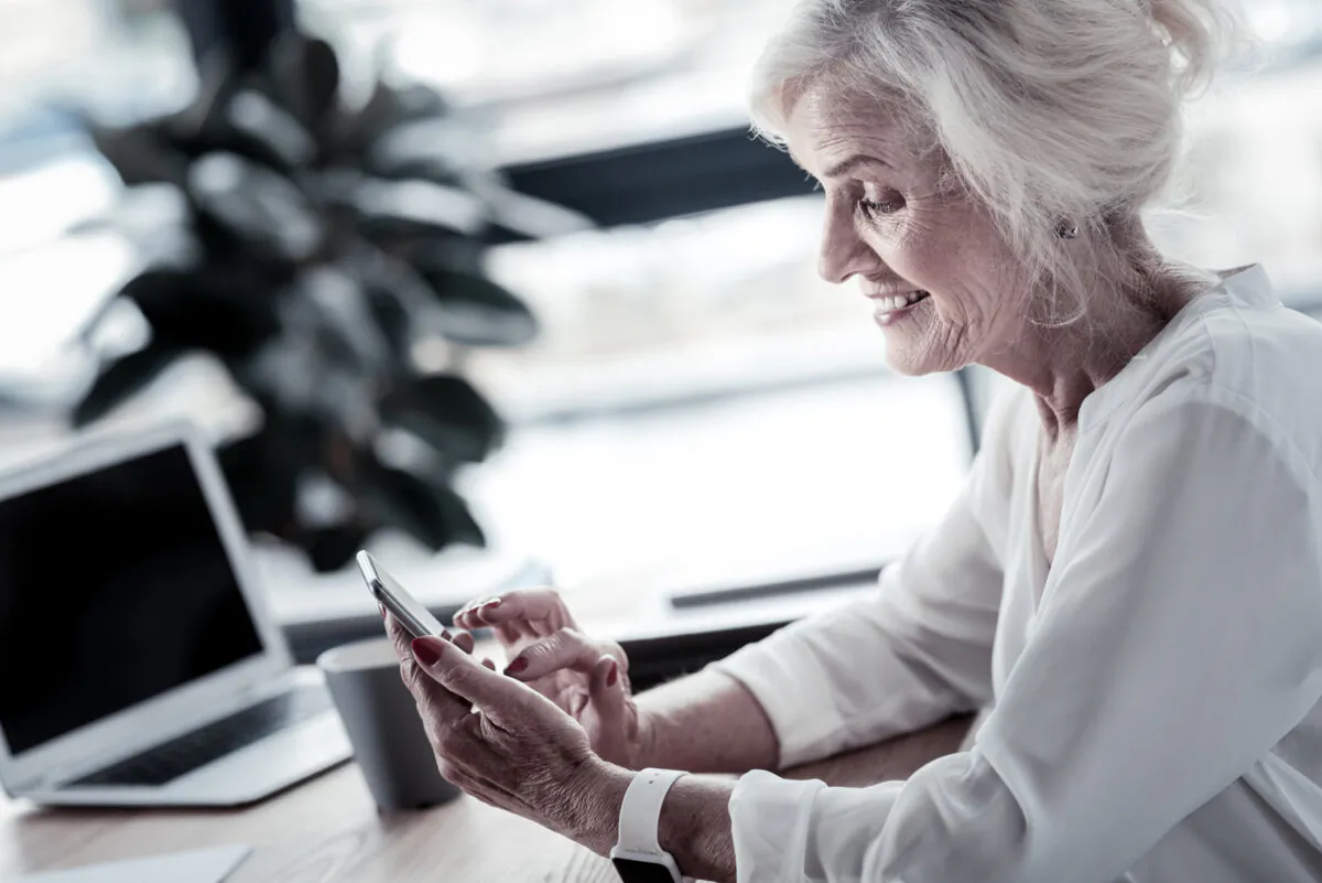 More older workers are leaving full-time employment for independent jobs. (Dreamstime/TNS)