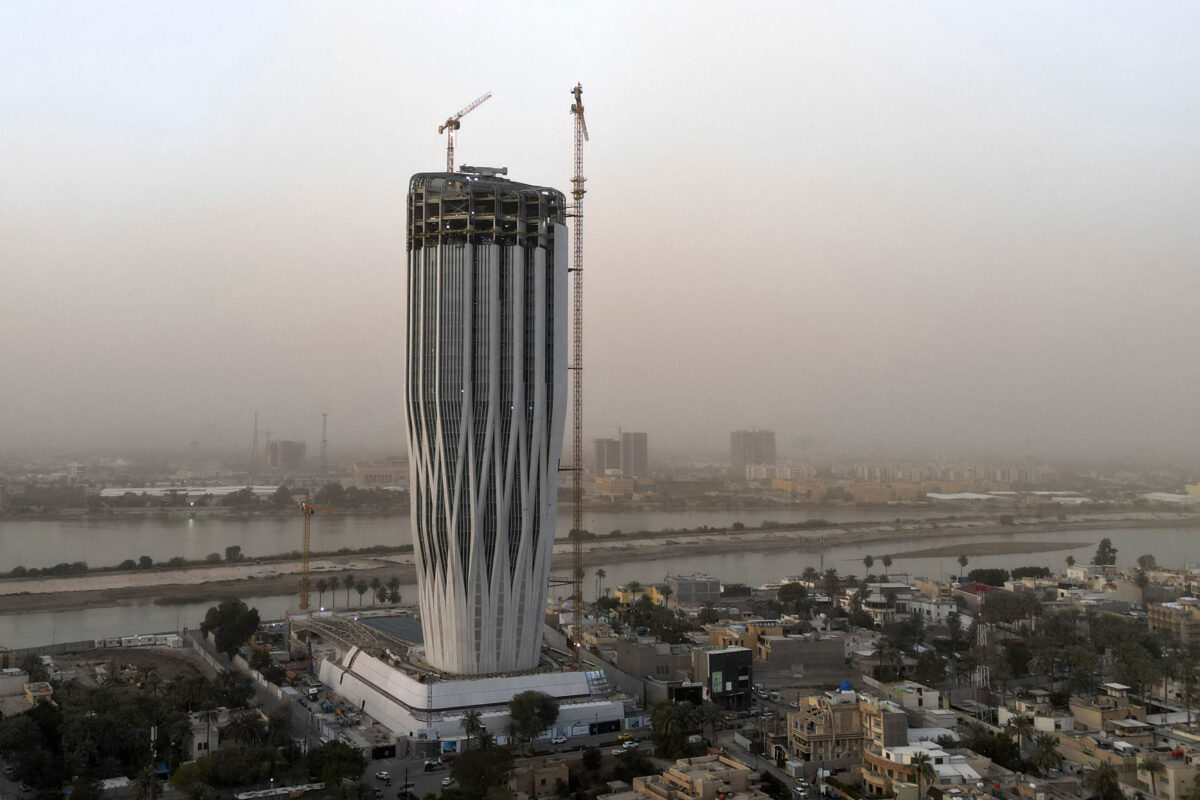 NextImg:Iraqi Currency Crash Halts After Meeting With US Official