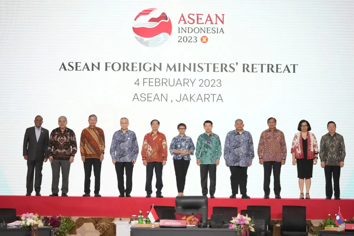 (L–R) Malaysian Foreign Minister Zambry Abdul Kadir, Philippine's Foreign Secretary Enrique Manalo, Singaporean Foreign Minister Vivian Balakrishnan, Thailand's Foreign Minister Don Pramudwinai, Vietnam's Foreign Minister Bui Thanh Son, Indonesian Foreign Minister Retno Marsudi, Laotian Foreign Minister Saleumxay Kommasith, Brunei's Second Minister of Foreign Affair Erywan Yusof, Cambodia's Foreign Minister Prak Sokhonn, East Timor's Foreign Minister Adaljiza Magno, and ASEAN Secretary General Kao Kim Hourn pose for a group photo during the Association of Southeast Asian Nations (ASEAN) foreign ministers retreat in Jakarta, Indonesia, on Feb. 4, 2023. (Achmad Ibrahim/AP Photo)