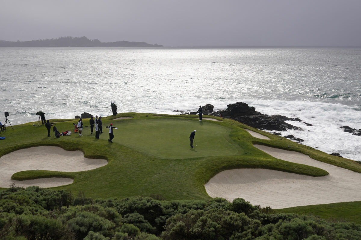 NextImg:Kitayama Leads Pebble Beach as the Worst of the Wind Looms