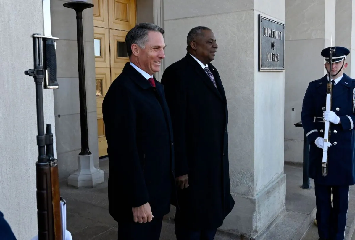 U.S. Defense Secretary Lloyd Austin welcomes Australian Deputy Prime Minister and Minister of Defense Richard Marles to the Pentagon in Washington, on Feb. 3, 2023. (Olivier Douliery/AFP via Getty Images)