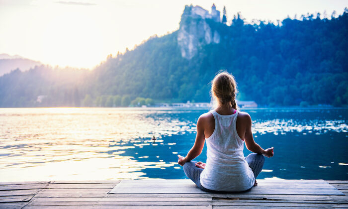 The Healing Power of Meditation Against 5 Mental Illnesses, Including Depression