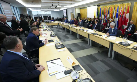 Premiers Express Disappointment With Trudeau’s Pitch for Health Care Transfer Deal