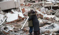 Los Angeles Rescue Teams Heading for Turkey Following Quake That Killed Over 7,000