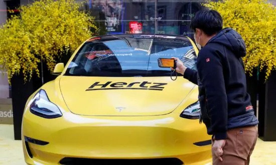 Hertz Unloads One-Third of Its EV Fleet, Citing Low Demand, High Repair Costs