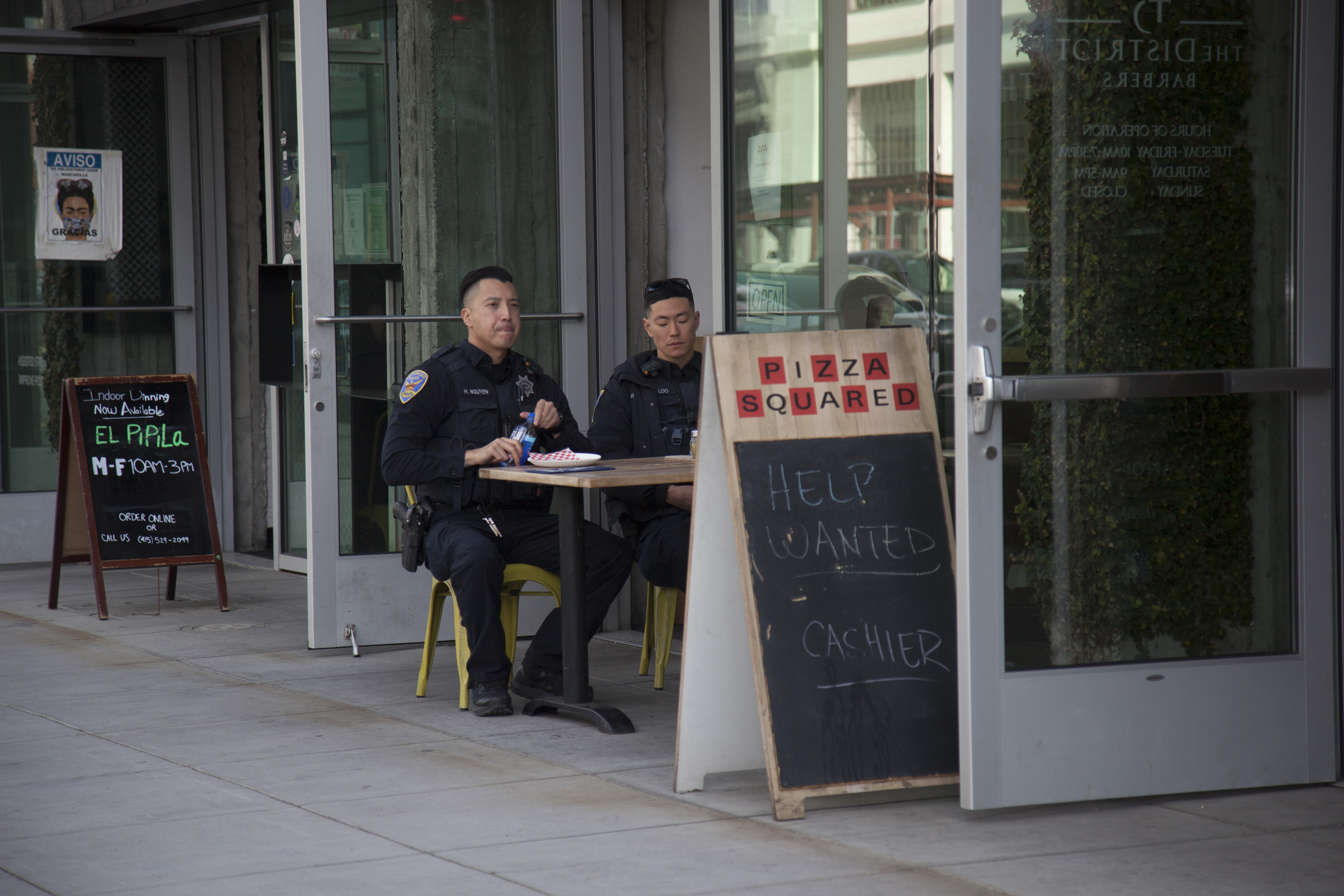 San Francisco Pizza Shop Fires Employee Who Refused to Serve Police Officers - Vimarsana News