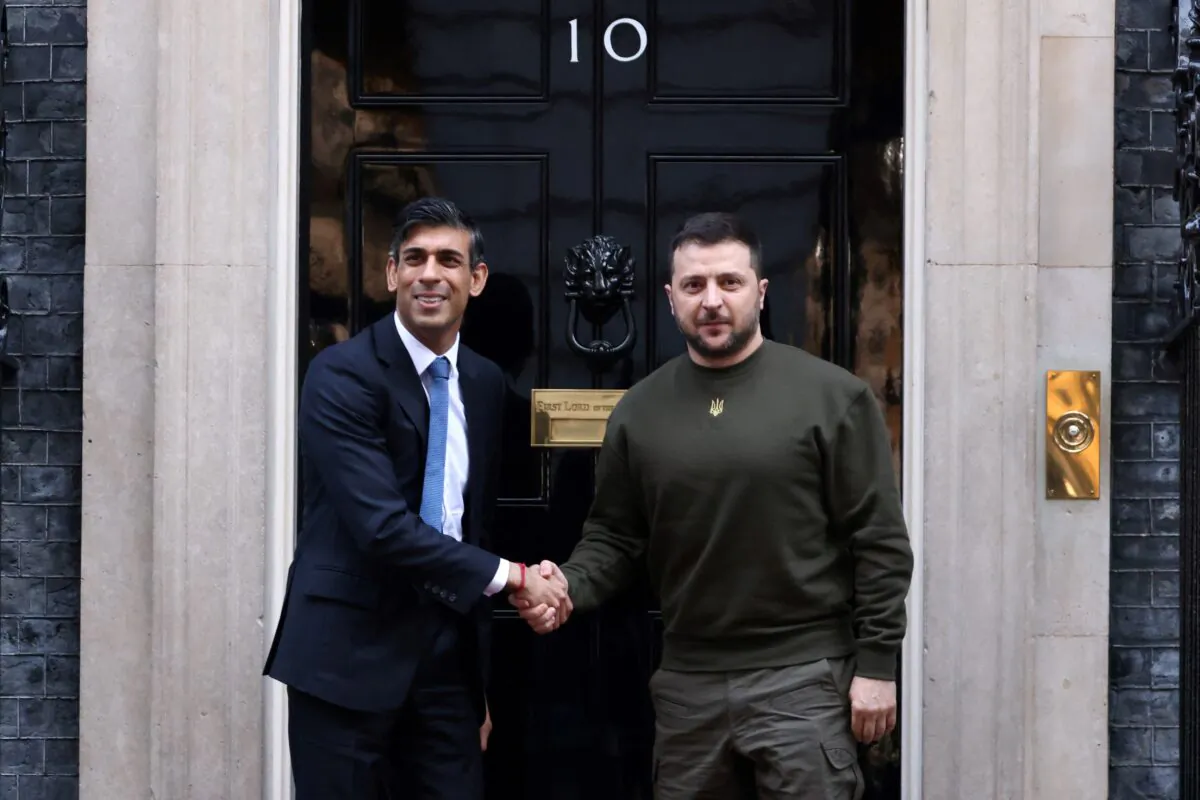 Ukraine's President Volodymyr Zelenskyy and British Prime Minister Rishi Sunak meet outside Number 10 Downing Street in London on Feb. 8, 2023. (Henry Nicholls/Reuters)
