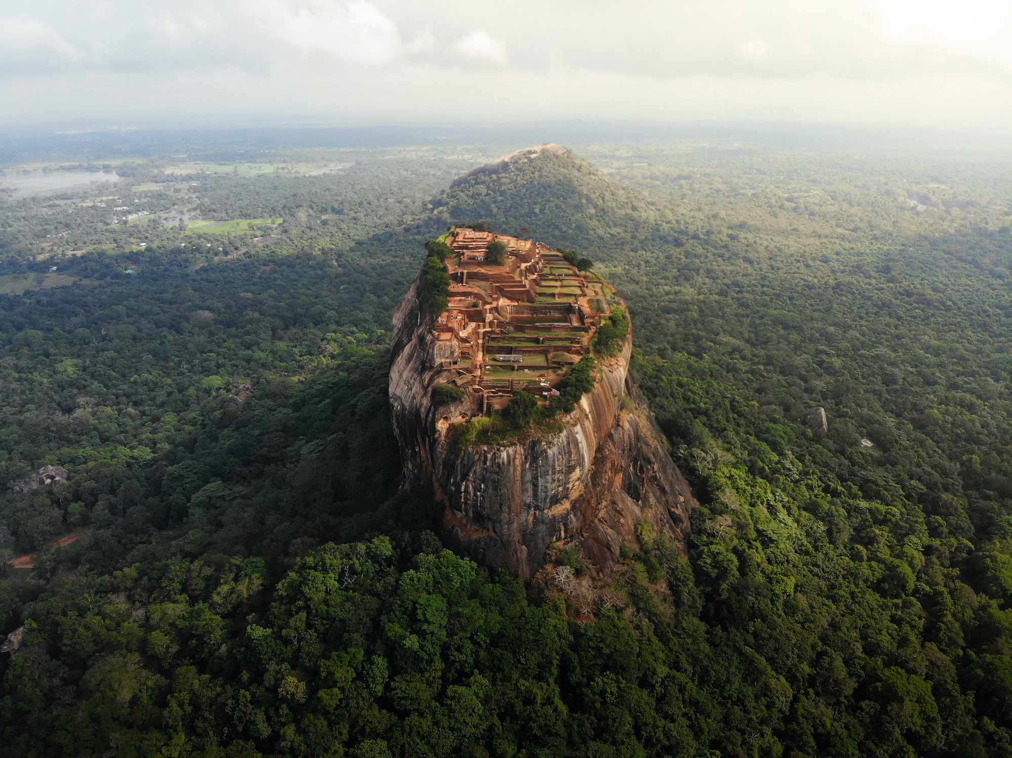 An Ancient Rock Fortress Still Shrouded in Mystery: Sri Lanka’s Breathtaking Sigiriya