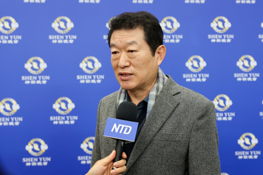 Mr. Kang Jingu, the executive director of Pyeongan Company, attends Shen Yun Performing Arts at the Gumi Arts Center–Grand Hall in Gumi, South Korea, on Feb. 8, 2023. (Kim Guk-hwan/The Epoch Times)