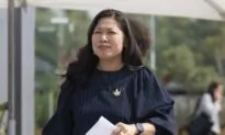 Trade Minister Signs Pledge to Never Again Award Sole-Sourced Contract to Friend