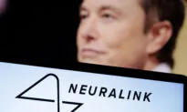 Musk’s Neuralink Implants First Brain Chip in Human