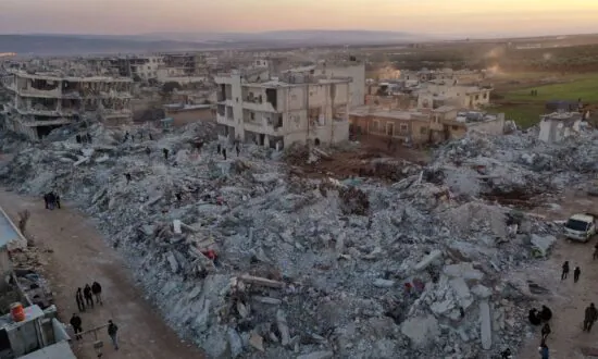 A Glance at the World’s Deadliest Quakes in Past 25 Years