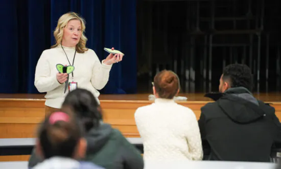 Middletown High School Partners with Yondr to Build Phone-Free Campus