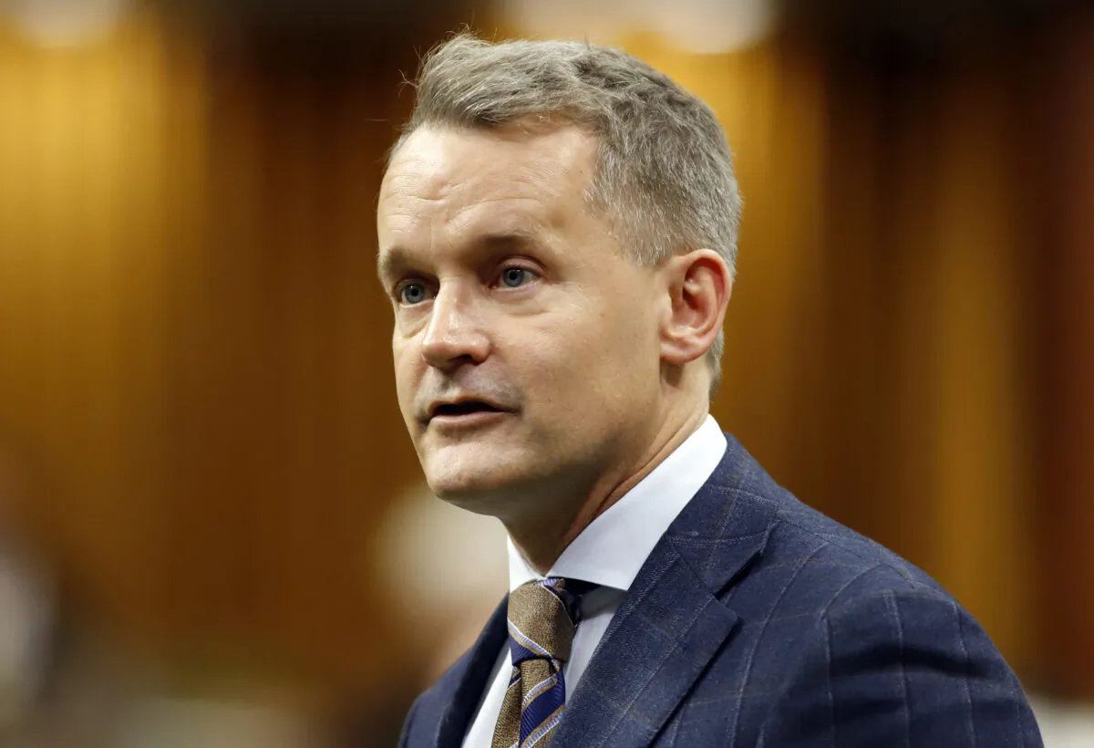 Labour Minister Seamus O’Regan rises during Question Period in Ottawa on Oct. 7, 2022. (Patrick Doyle/The Canadian Press)