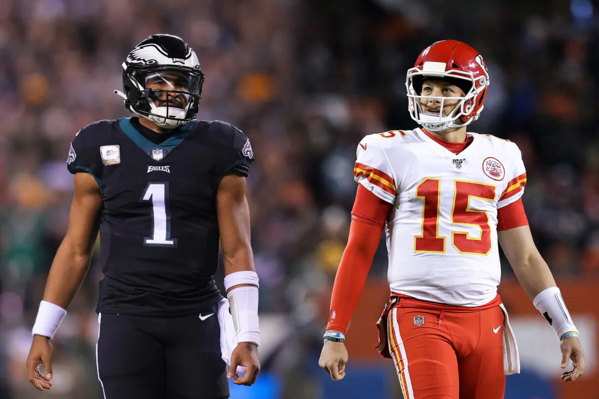 Patrick Mahomes (15) of the Kansas City Chiefs walks across the field in the third quarter against the Chicago Bears at Soldier Field in Chicago on Dec. 22, 2019. (Dylan Buell/Getty Images)