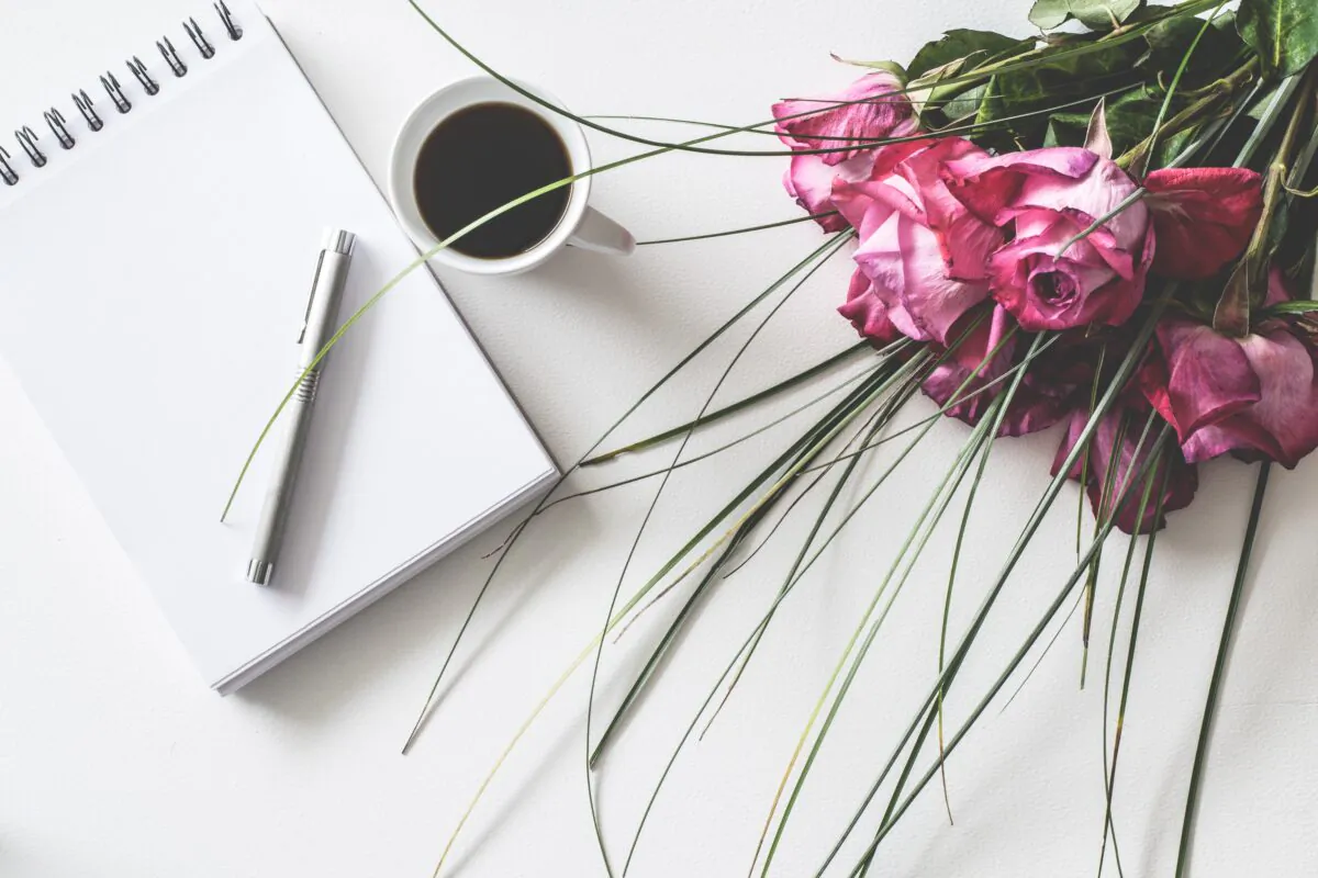 There are many ways to show appreciation for our spouses or make life easier for them, such as taking care of a chore or writing a genuine appreciative note. (Lum3n/Pexels)