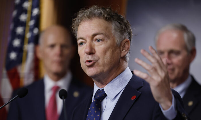 New Bill Would Prohibit Federal Funding for Healthcare Facilities That Deny Care to Unvaccinated Patients Sen-rand-paul-speaking-700x420
