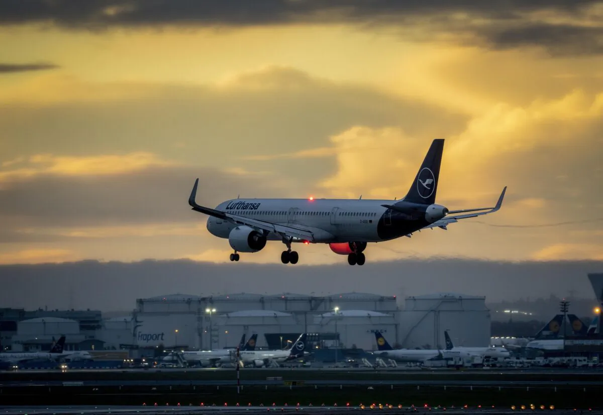 An aircraft lands at the international airport in Frankfurt, Germany, on Nov. 17, 2022. (Michael Probst/AP Photo)