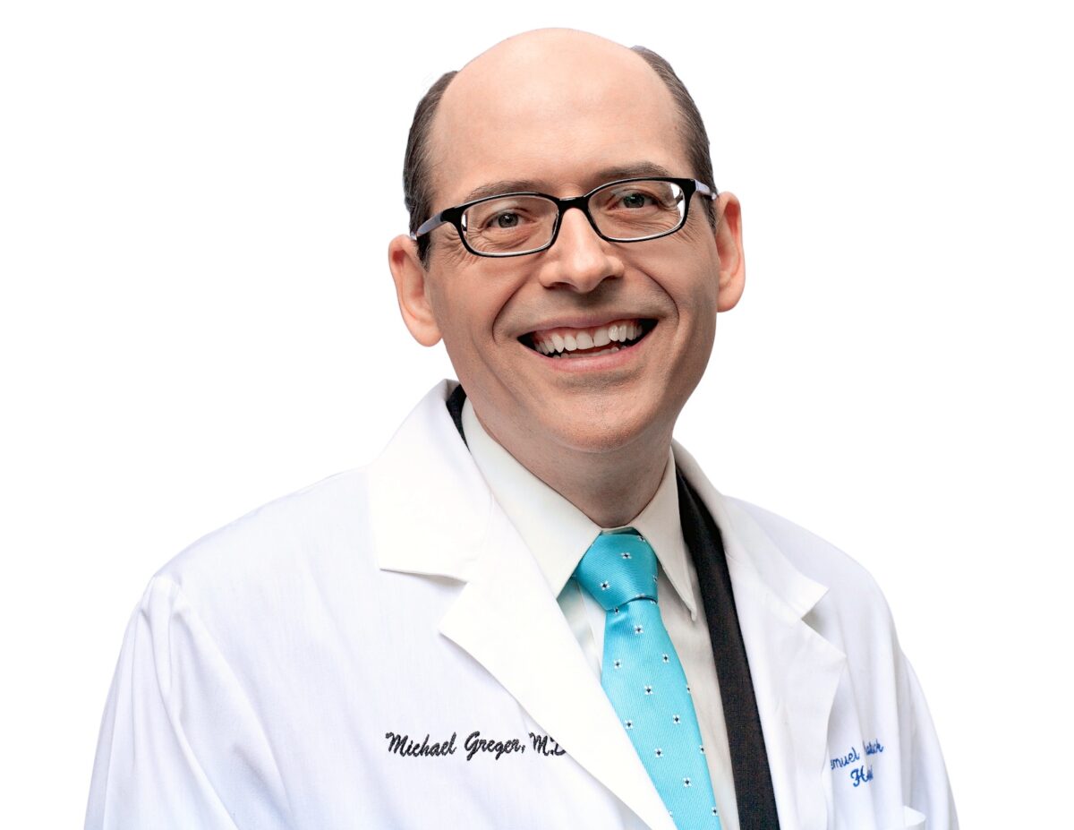 NextImg:What 'How Not to Die' Author Dr. Michael Greger Eats in a Day for a Longer, Healthier Life