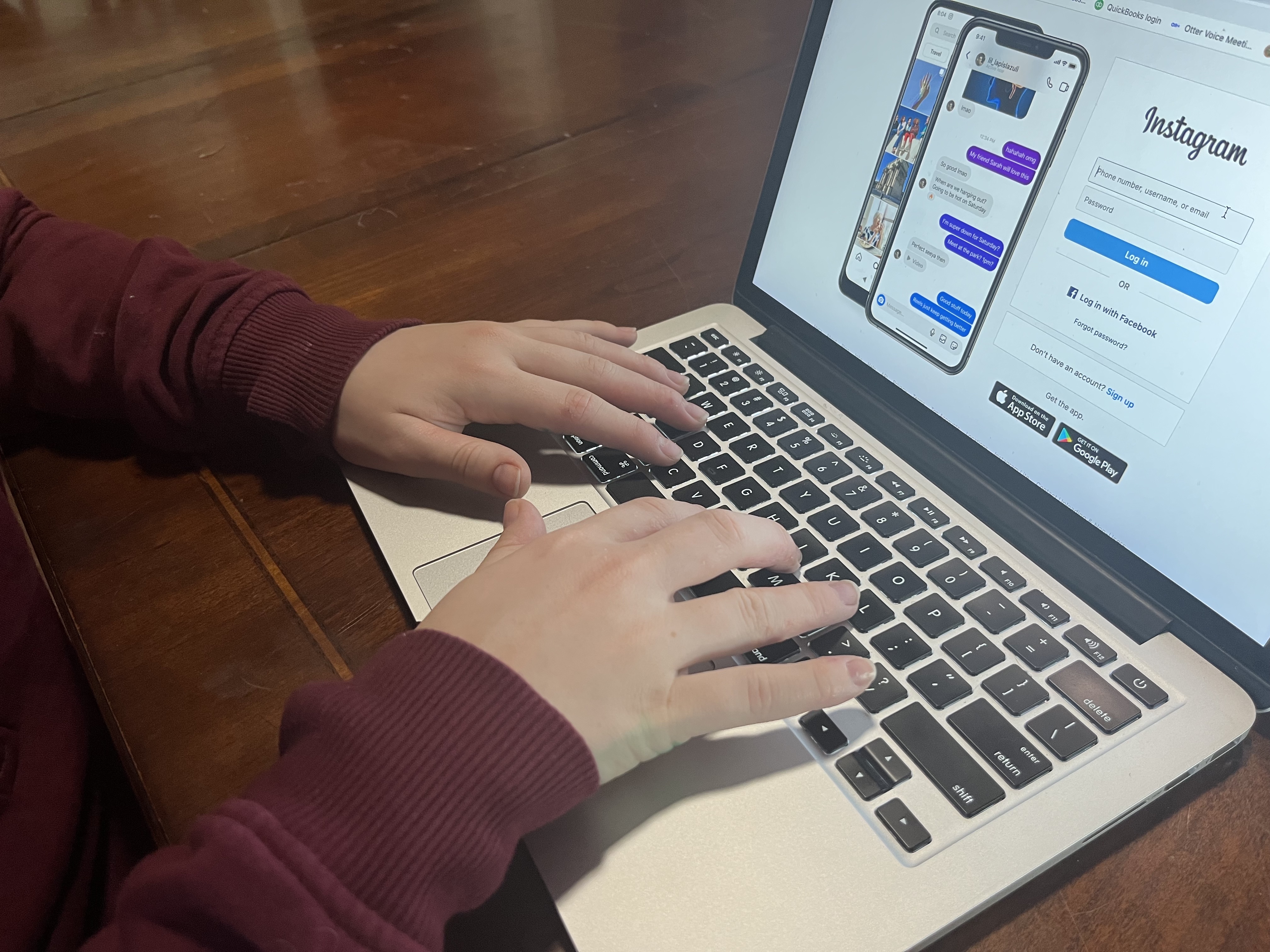 Florida Lawmakers Hope to Curb Social Media Harms Through Education - Vimarsana News