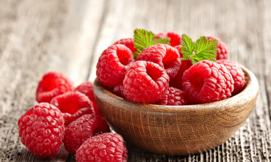 The metabolite Urolithin A, a compound found in berries, walnuts, and pomegranates, seems to have anti-inflammatory and cancer-fighting properties due to its effects on mitochondria. (Dionisvera/Shutterstock)