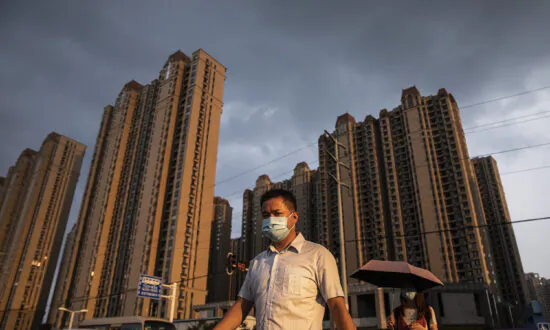 Two More Chinese Real Estate Executives Arrested