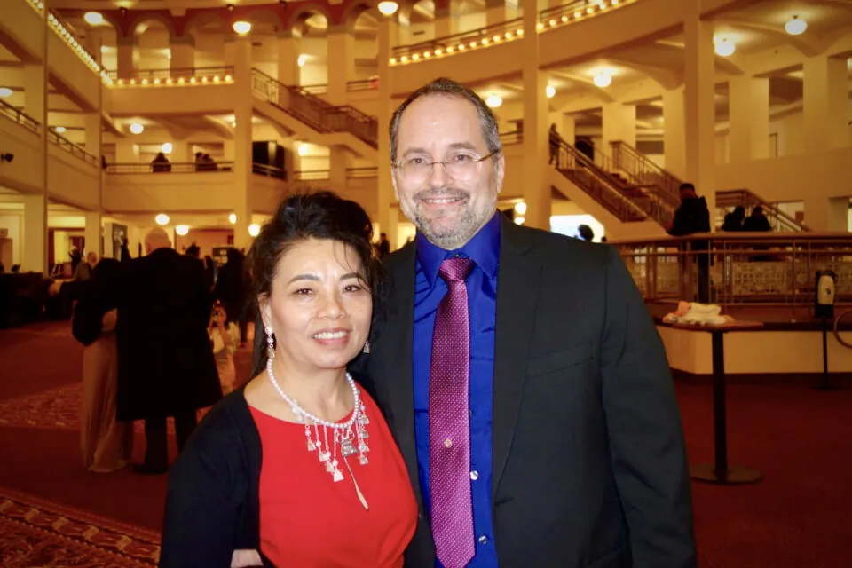 Kaylee Foulke annd Steve Cupal enjoyed the Shen Yun Performing Arts matinee at the Miller High Life Theatre in Milwaukee, Wisconsin, on Feb. 18, 2023. (Michael Huang/The Epoch Times)