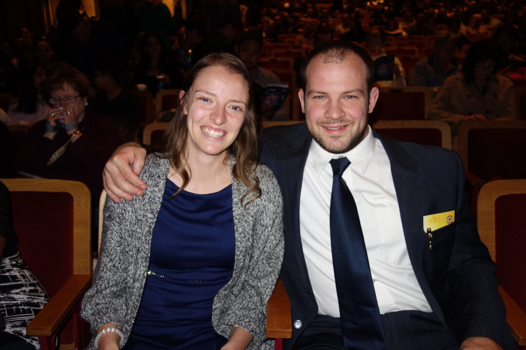 Josie and Levi Akre enjoyed Shen Yun’s evening performance at the Morrison Center for the Performing Arts, on Feb. 18, 2023. (Lily Yu/The Epoch Times)
