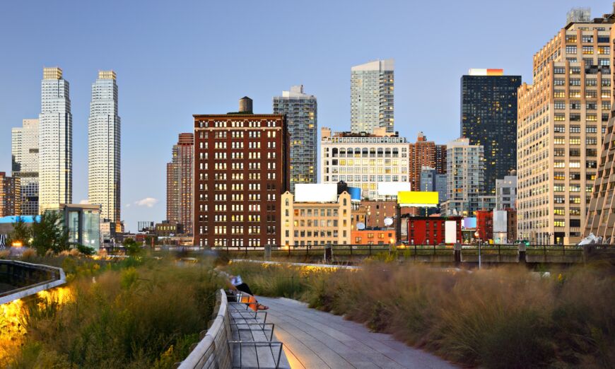 The High Line in New York City stretches from Hellâ€™s Kitchen/Hudson Yards at 34th street to the Meatpacking District at Gansevoort Street. (Dreamstime/TNS)